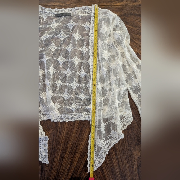 Suzy Shier Cream Floral Lace Tie Front Top, Bell Sleeves, Embroidered Flowers - Picture 13 of 13